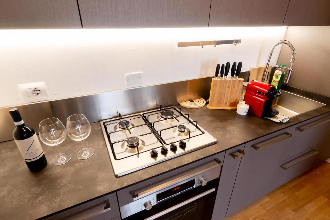 Apartment Due Passi Da Stazione Centrale Coffee + Wifi Milan